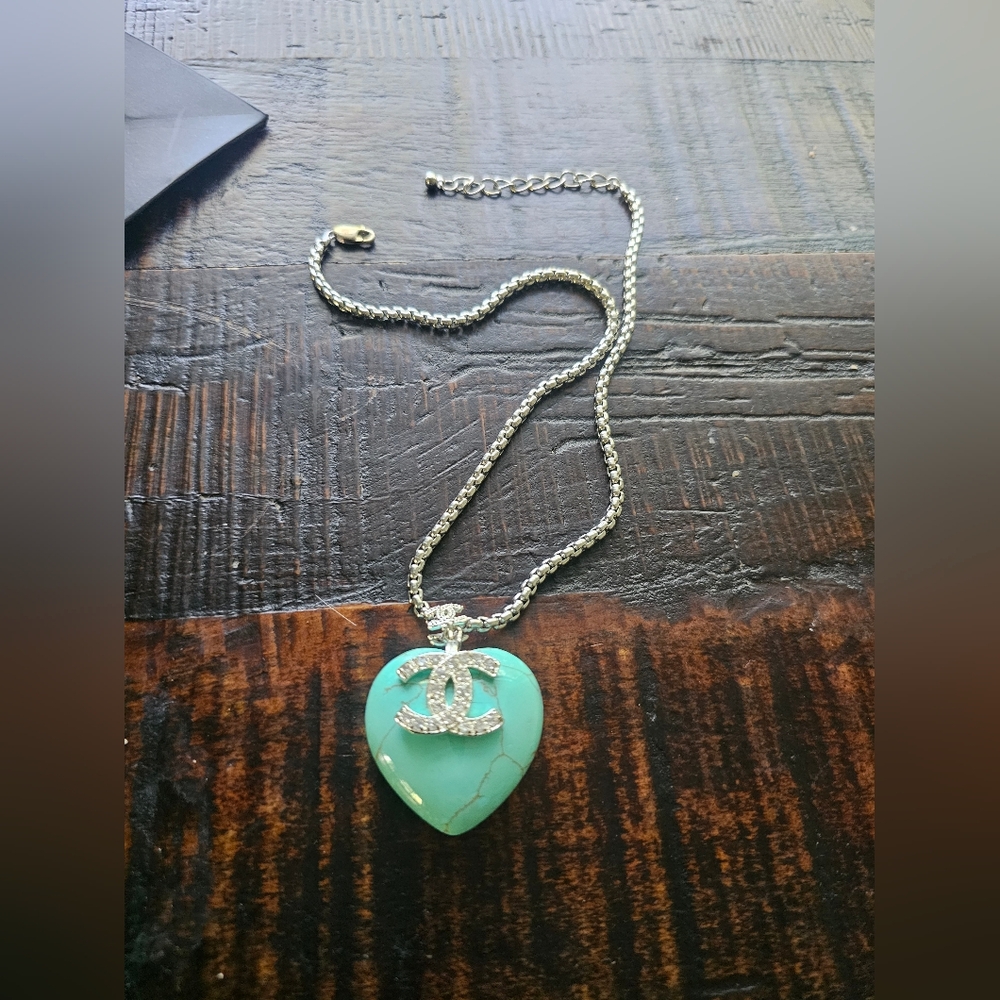 Turquoise Heart Pendant Necklace - Silver Chanel - Picture 2 of 5